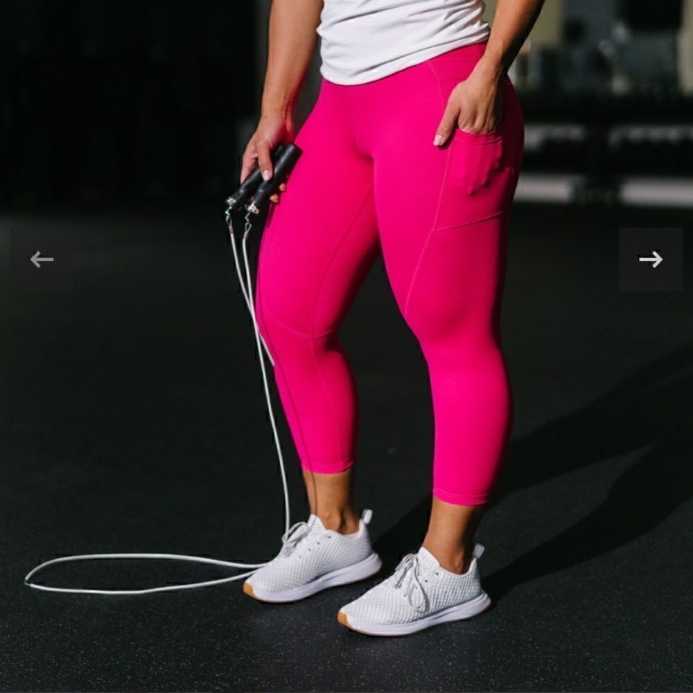Zyia Party Pink pocket light n tight Capri size 4